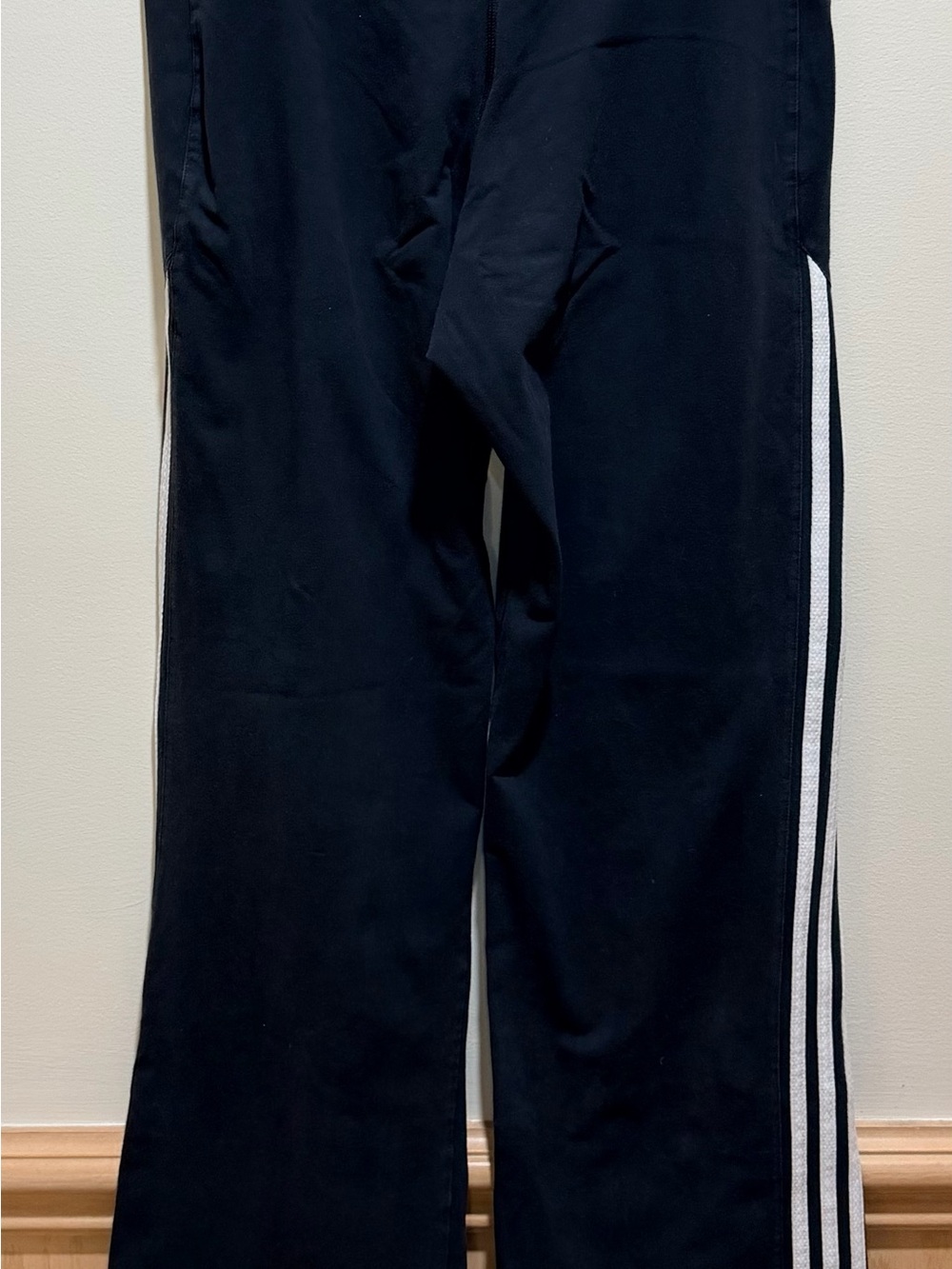 2005 Women’s adidas Black Track Pants with classic  3-line White Stripe ~ Size L - Picture 7 of 8